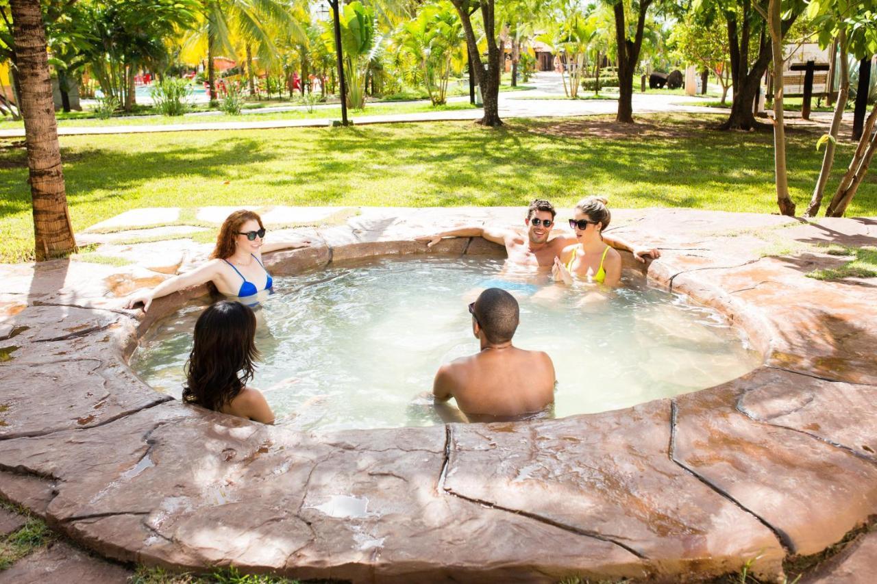 Country Park & Hotel Barretos