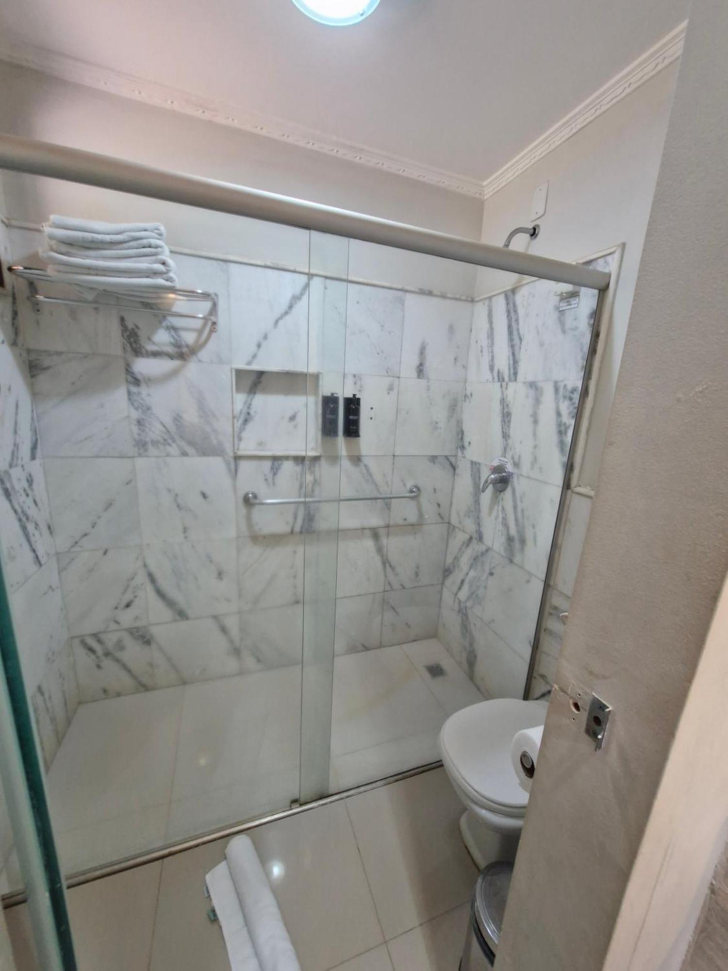 Country Park & Hotel 4*